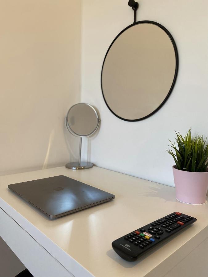Apartment La Cle -climatisation - Parking Prive - Ideale - Professionnels - Familles - Amis Hyeres